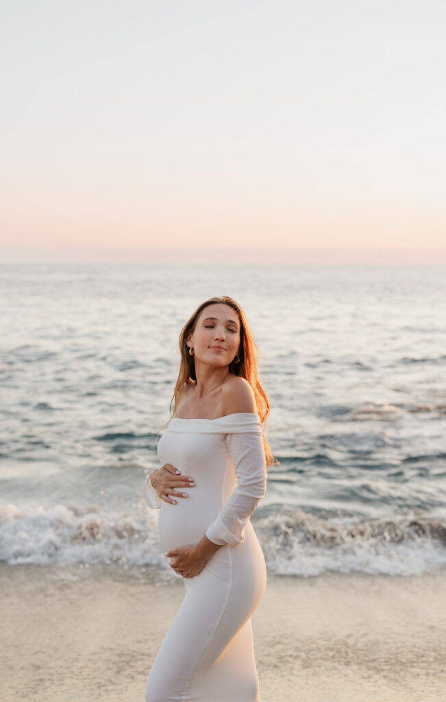 maternity photo outfit tight dress